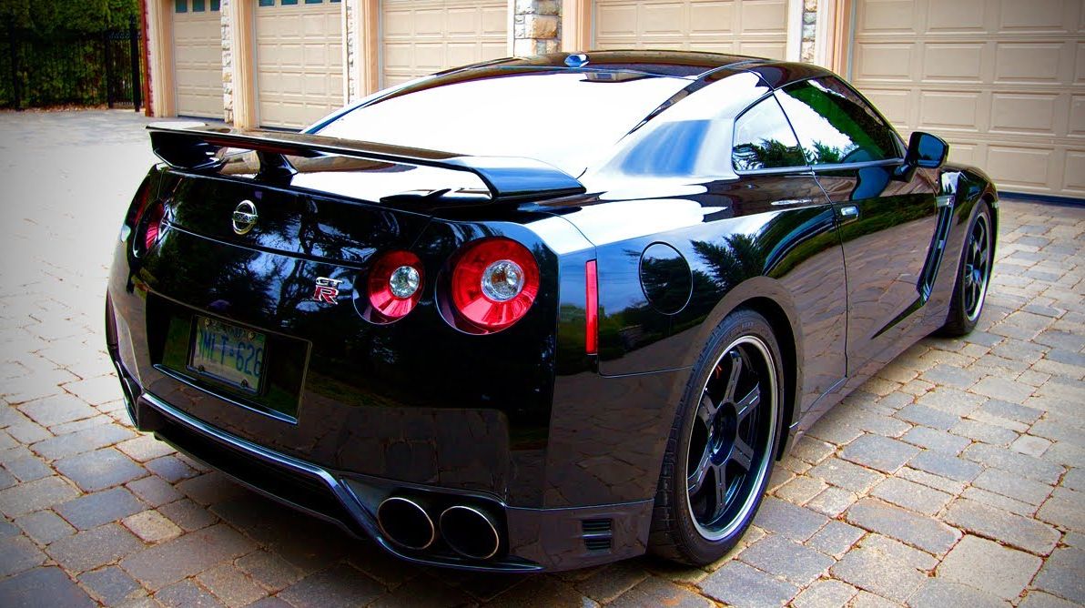 Nissan GT-R sportautó használt, eladó: Érden